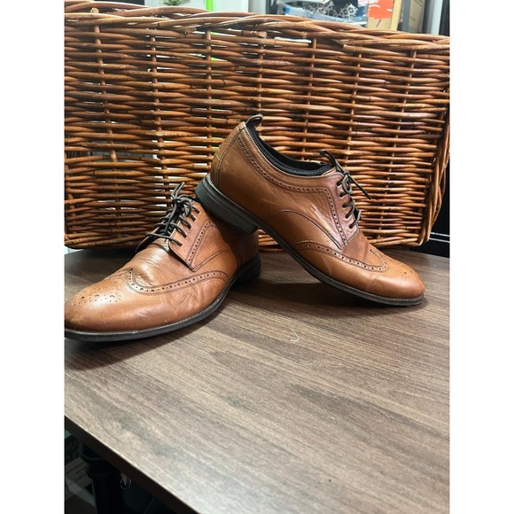 Cole Haan mens wingtips sz 10M - Picture 4 of 7